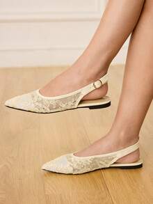 CUCCOO HITCHD Flat Bottom Hollow Jacquard Closed Toe Rear Strap Sandals - Apricot - View 4