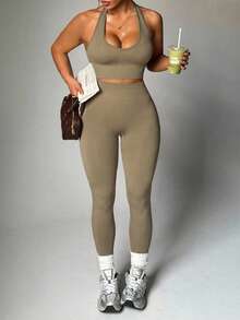 SHEIN Dewbera Set Olahraga Wanita Ukuran Besar: Atasan Tank Top Model Halter Neck Warna Polos dan Legging Pinggang Tinggi - Khaki - View 6