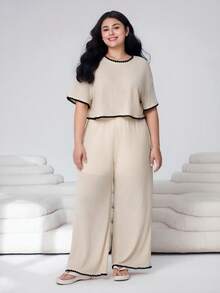 Solflare Bộ đồ nữ cỡ lớn thoải mái, thích hợp cho kỳ nghỉ và đi làm, gồm áo crop top rộng vai phối màu tương phản và quần ống rộng, phù hợp cho mùa xuân/hè/thu. - Màu be - Xem 4