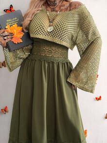 SHEIN Whyspr Conjunto de 2 piezas talla grande: Vestido de encaje floral verde militar y cubre con diseño de rejilla calada color albaricoque - Verde militar - Ver 1