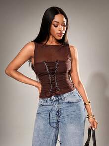 Radiana Damen sexy, markantes braunes transparentes Mesh-Patchwork-Top mit Metallösen und Schnürung, figurbetontes Top, Lässig Top, sexy Top, geeignet für täglichen Ausgang, Nacht, Date, Party, Club, Cocktail, Musikfestival, Konzert, Mehrschichtiges Top - Braun - Übersicht 5