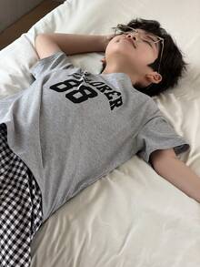 DAZY 男童字母数字印花短袖上衣和格子印花长裤睡衣套装（夏季款） - 灰色 - 查看 8