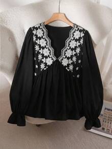 CosyJoli Plus Size V-Neck Embroidered Waist A-Line Blouse - Black - View 3