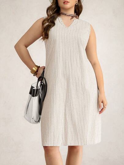 Zelara 大码无袖口袋条纹印花镂空领休闲连衣裙