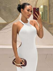 Slaydiva 全新春夏款式，完美适合日常约会，优雅迷人，也适合海滩度假、邮轮派对等各种场合。简约而不失时尚，性感又不失休闲，是一款百搭的基础单品。性感俏皮的圆领无袖露背修身长裙 - A - 白色 - 查看 2