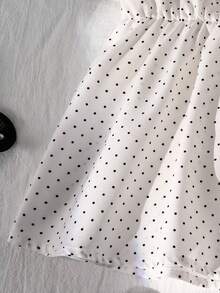 Sparklyn 女童复古甜美风上衣一件：珍珠饰边+白色波点，泡泡袖短袖方领收腰设计，轻薄不蓬松，宽松舒适，适合约会/日常穿着，春夏皆宜。 - 白色 - 查看 6