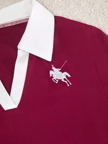 SHEIN 这款少女休闲运动套装，采用撞色缝线 Polo 领设计，胸前饰有刺绣，短袖上衣腰部设有褶裥，搭配阔腿抽绳裤。这款藏蓝色运动套装完美兼顾舒适与时尚。精致而不张扬，可调节腰围的阔腿裤和撞色 Polo 领更能衬托颈部线条。是居家休闲、运动健身或户外活动的必备夏季单品。 - 酒紅色 - 查看 5