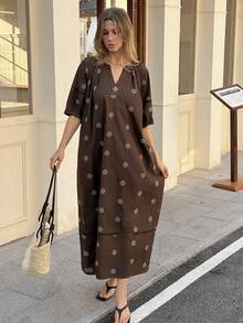 Livesso Women's Minimalist Printed V-Neck Short Sleeve Dress - Brown - View 4