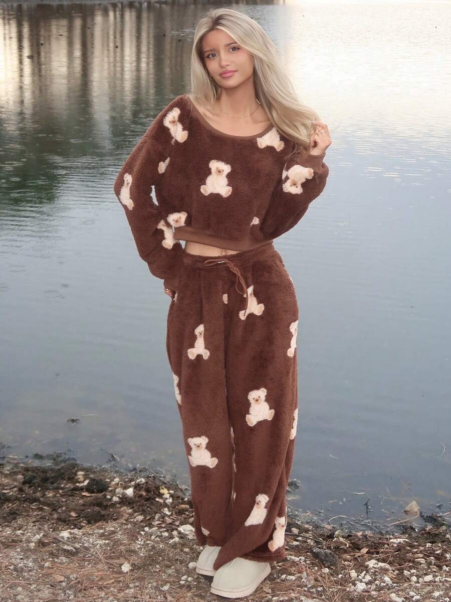 Sydney Algeri 女款卡通熊图案抓绒斜肩卫衣和裤子套装，秋冬 - 棕色 - 查看 1