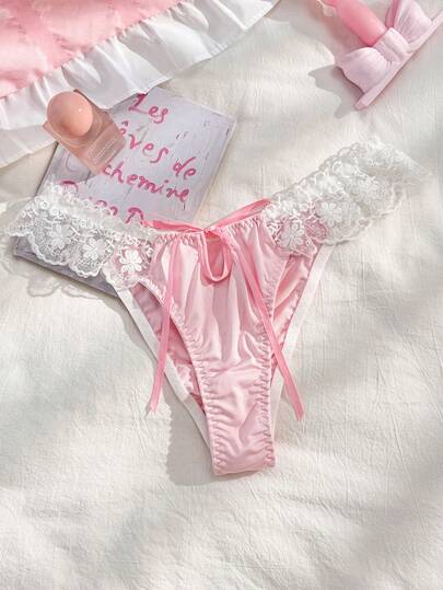 PetitDoll Quần lót nữ màu hồng xếp nếp thêu nơ, phong cách Bohemian lãng mạn ngọt ngào.