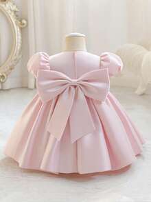 Glamorique Kids 香槟金高级缎面花瓣袖短袖高腰娃娃裙，饰有蝴蝶结，蓬蓬裙摆，优雅女婴公主裙，手工串珠婴儿生日派对婚礼宾客礼服，适合女婴的公主裙，粉色婴儿裙，女婴连衣裙，女婴精品连衣裙，女婴派对连衣裙，婴儿婚礼连衣裙，女婴礼服 - 粉色 - 查看 2