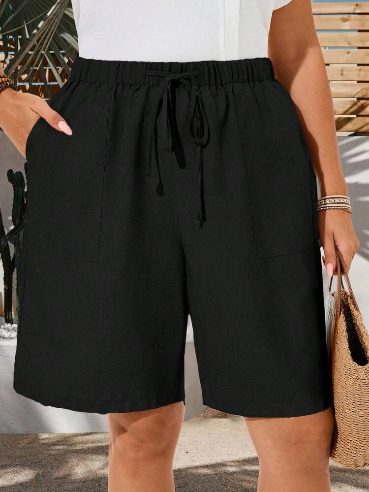 Plus Size Women's Summer Casual Vacation Country Solid Color Black Bermuda Shorts, Solid Color Side Pockets, Loose Knee-Length Mid-Waist Fashion Basic\Vacation,Summer\Vacation,Summer Holiday,Spring Break Outfits ,Vacation Outfits Women ,Holiday Outfits For Women,Going Out Outfits,2026 New Clothes,Simple And Fashionable For Everyday Wear,Suitable For Summer, Vacation, Daily Wear, Black Shorts For Women, Wide Leg Shorts, Women Summer Shorts