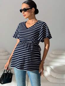 MaterniWear 孕妇休闲V领条纹短袖T恤，夏季 - 藍色 - 查看 6