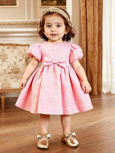 SHEIN Glamorique Kids 女婴优雅泡泡袖束腰可爱蝴蝶结装饰花卉提花蓬蓬裙，正式场合穿着