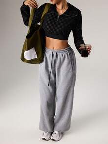 Dewbera Checkerboard Print Half-Zip Front Cropped Sporty Sweatshirt - Black - View 4