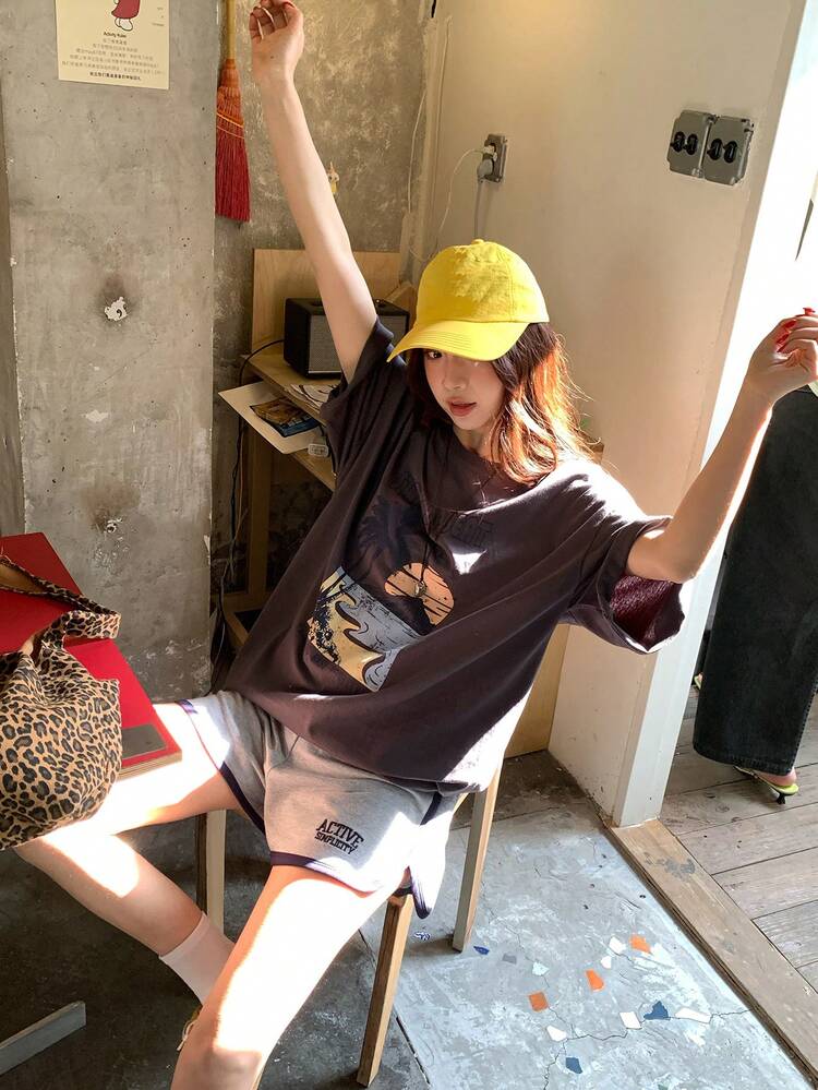 Women's Comfortable Korean Style Crew Neck Short Sleeve T-Shirt Graphic Tees Women Oversized