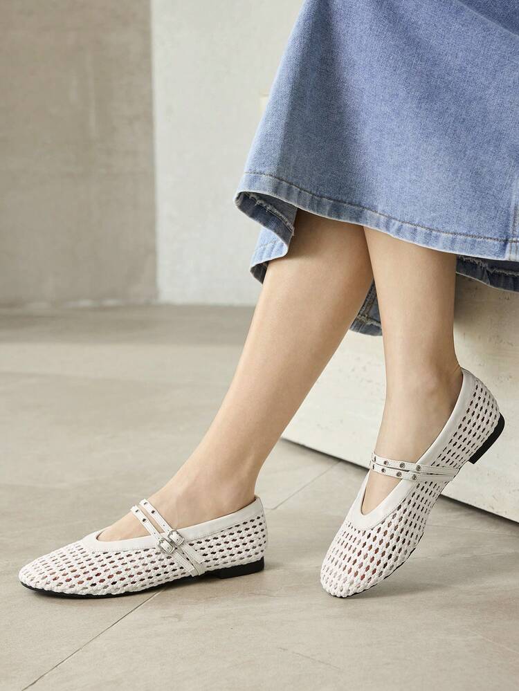 WOMEN BUCKLE HOLLOW OUT FLATS SPRING SHOES