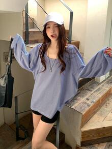 DAZY Áo thun dài tay nữ màu xanh sọc, hở lưng, dáng rộng - Màu xanh lam - Xem 11