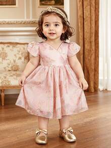 SHEIN Glamorique Kids 女婴优雅泡泡袖收腰花卉提花荷叶边连衣裙，正式场合着装 - 粉色 - 查看 1