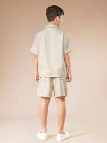 SUMWON Leinenartiges Kurzarm Hemd mit Knöpfen und Shorts Koordinations-Set mit Brusttasche, klassischem Kragen, leichtem, natürlich strukturiertem Stoff, 2-teiliges Outfit - Beige - Übersicht 2