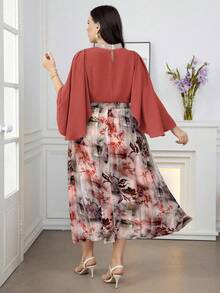 SHEIN CURVE+ 大码纯色开衩袖休闲上衣和印花半裙两件套 - 彩色 - 查看 2