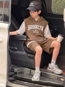 SHEIN Little Byeori 两件套儿童/青少年男童休闲韩版字母印花连帽卫衣和纯色短裤套装，适合通勤、上学、日常休闲穿着、运动、春夏穿着。 - 棕色 - 查看 5