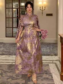 DAZY Robe cape contrastée violet brillant et or, élégante pour la Saint-Valentin, le mariage, les fêtes, les banquets et les événements de mode. Caractéristiques : manches chauve-souris, ourlet à volants, imprimé floral, robe longue d'été - Doré - Voir 9