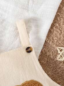 SHEIN 男婴柔软杏色可爱棕熊刺绣直筒连体裤，适合日常外出、居家休闲、亲子互动、生日派对等欢乐场合，四季皆宜。 - 米色 - 查看 5