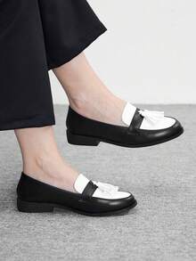 CUCCOO BIZCHIC Women's Fashion Flower Ear Casual Flat Shoes - Black and White - View 1