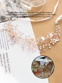Cirelle Bentiță de păr cu flori din cristale și perle – accesoriu de păr elegant și reglabil pentru mireasă, accesoriu de păr în stil prințesă pentru mireasă, domnișoare de onoare, petreceri și ținute de zi cu zi - Multicolor - Vizualizare 3