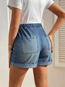 SHEIN Quần short denim bầu co giãn và thoải mái, gấu quần xắn, eo có dây rút điều chỉnh, trang phục thường ngày khi đi nghỉ mát. - Rửa trung bình - Xem 6