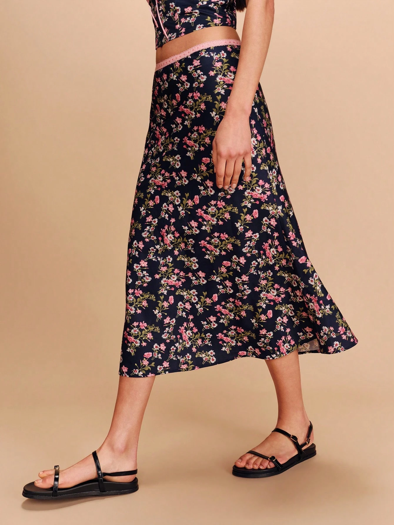 Floral Print Spring Summer Vintage Midi Skirt With Pink Lace Waistband Detail Spring Summer Style French Style Parisian Style Resort For Women Floral Two Piece Vacation Woman Skirt Midi Skirt Two Piece Summer Skirt Two Piece Skirt
