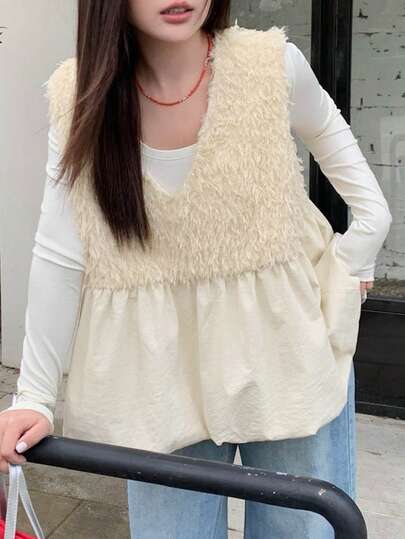 Dazy Plus プラスサイズ女性カジュアル 無地Vネック パッチワーク フェイクファー衿 ノースリーブキャミソールタンクトップ 春服