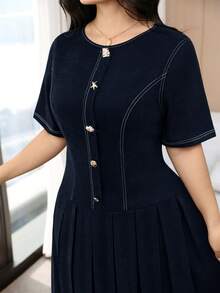 Modelyn Plus Size Solid Color Round Neck Metal Decor Casual Short Sleeve Dress - Navy Blue - View 1