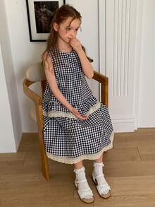 DAZY Tween Girl Plaid Button-Up Sleeveless Shirt And Mini Skirt Casual Set - Black and White - View 4