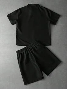 PAVTROS 男士街头风，多功能INS风设计：印花宽松休闲衬衫短裤套装，适合街头穿搭、日常休闲、周末郊游、音乐节、社交聚会等各种场合。这套服装是男士衣橱中不可或缺的百搭单品，也是送给男友或丈夫的绝佳礼物。 - 黑色 - 查看 2
