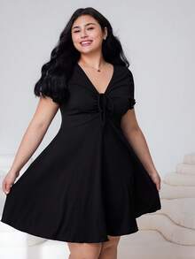 SHEIN EZwear Plus Size Women's Solid Color Front Knot Short Sleeve Casual Dress, Spring/Summer - Black - View 4