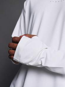 SUMWON Camiseta de manga larga con cuello redondo y ajuste muscular para hombre con sutil estampado en el pecho, perfecta para uso casual los fines de semana en primavera y verano - Blanco - Ver 5