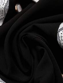 Sweetra 加大码藏蓝色领口纽扣装饰短袖连衣裙，适合春夏度假穿着 - 黑色 - 查看 3