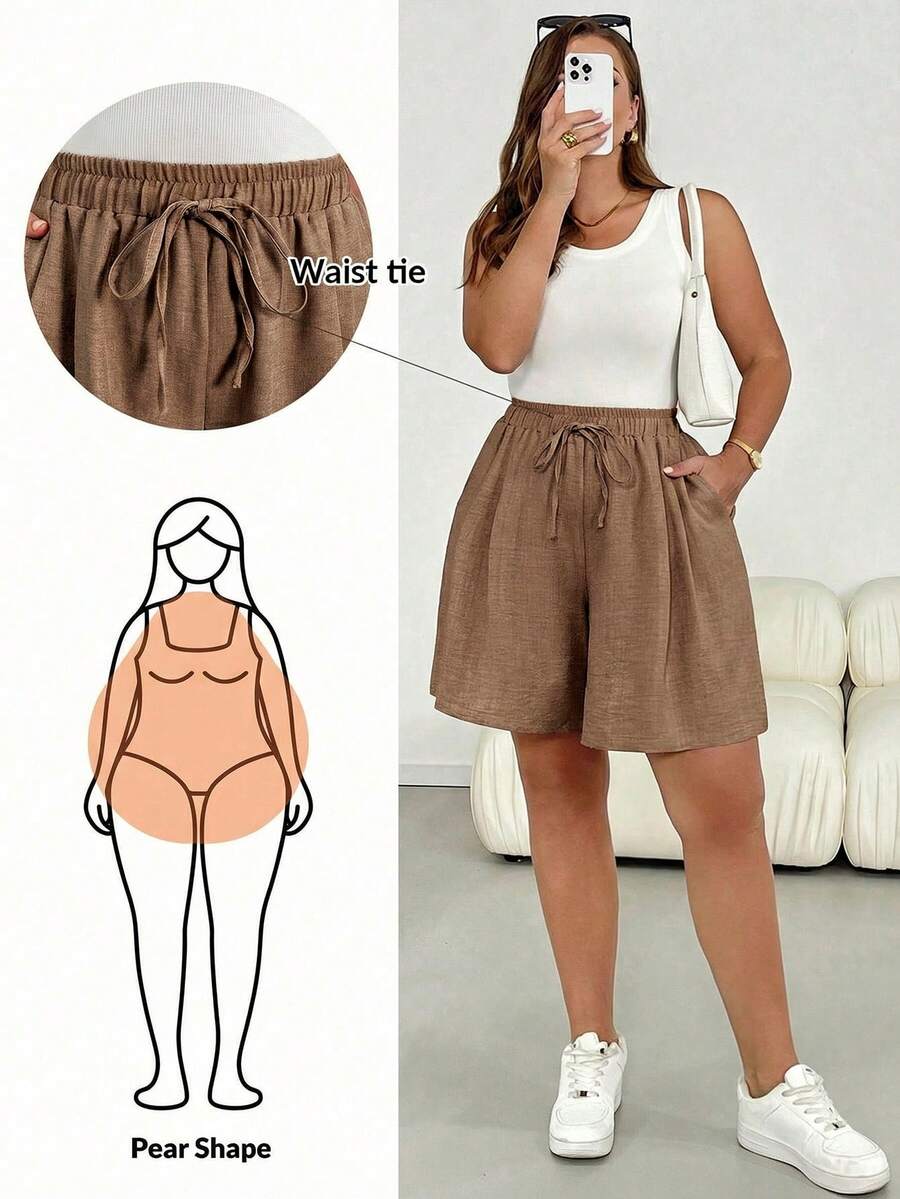 SHEIN Essnce 大码女装春夏时尚休闲宽松舒适基础款日常百搭修身弹力腰卡其色短裤，简约风格，外出休闲，宽松裤型，欧洲夏季，机场女装，波西米亚风，度假休闲，曲线短裤，复古富贵风，舒适短裤，飘逸短裤，百慕大短裤 - 卡其色 - 查看 1