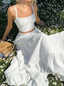 SHEIN MOD 女士纯色褶皱胸部吊带背心和荷叶边半裙两件套，春夏装扮，女士嘉年华服装，婚礼宾客礼服，节日服装，休闲套装，完美适用于度假、约会、野餐、派对、舞会、节日和生日穿着，音乐节服装，游牧风、乡村风、波西米亚风、茶会服装 - 白色 - 查看 4