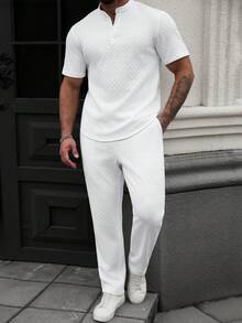 Manfinity Homme Bộ đồ nam gồm áo sơ mi tay ngắn cổ tàu cài khuy nửa thân và quần dài túi xéo màu trơn. - trắng - Xem 5