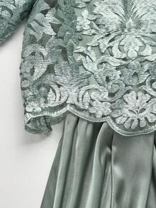 Ellevyn 蕾丝拼接亮面圆领优雅短袖奢华连衣裙 - 綠色 - 查看 4