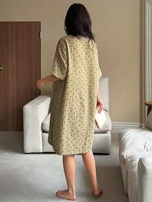 DAZY Pineapple & Geometric Floral Pattern V-Neck Loose Women Nightgown - Green - View 2