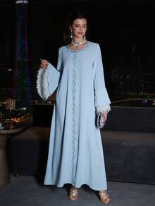 Al Najma 优雅花卉荷叶边喇叭袖修身女士土耳其长袍和阿拉伯传统长裙 - 藍色 - 查看 6