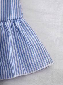 少女春夏度假北欧休闲日常通勤圆领无袖荷叶边下摆娃娃裙，条纹亚麻连衣裙 - 藍色 - 查看 3