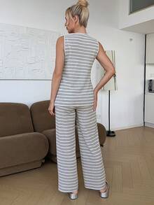 SHEIN 2件套孕妇休闲条纹纽扣背心和裤子套装，夏季 - 灰色 - 查看 2