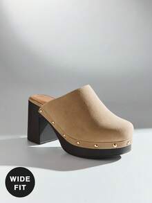 Solezae Dép bít mũi đế xuồng đính đinh tán dáng rộng dành cho nữ – Gót vuông cổ điển, thoải mái và sành điệu. - Màu be - Xem 7