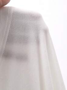 Dazy Plus 刺绣图案V领宽松短袖白色T恤 - 白色 - 查看 3