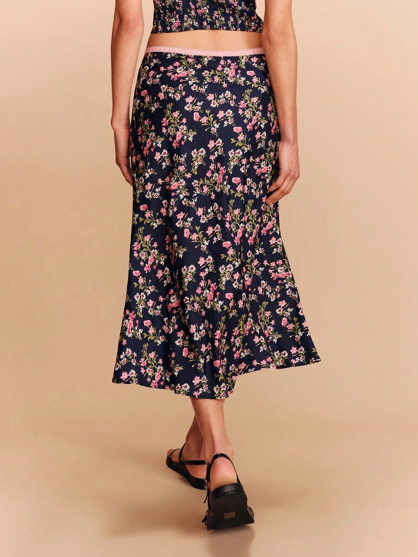 Floral Print Spring Summer Vintage Midi Skirt With Pink Lace Waistband Detail Spring Summer Style French Style Parisian Style Resort For Women Floral Two Piece Vacation Woman Skirt Midi Skirt Two Piece Summer Skirt Two Piece Skirt